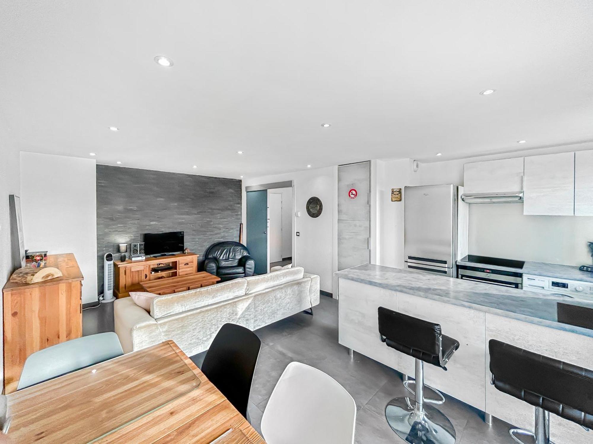 Escale Affaires Dugny-Bourget Apartment Exterior photo